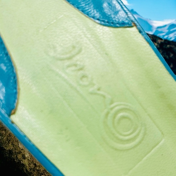 Icon Wearable Art Teal Green Mules Slides Shoes 8.5 - Picture 4 of 14